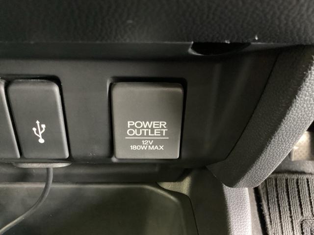 １３Ｇ・Ｓホンダセンシング　ＥＴＣ／純正ナビ／バックモニター／ホンダセンシング　ＡＡＣ　記録簿　クルコン　ブルートゥース　Ｗエアバッグ　ドライブレコーダー装着車　スマ－トキ－　サイドエアバック　フルセグＴＶ　ＬＥＤヘッド　ＤＶＤ（画像27）