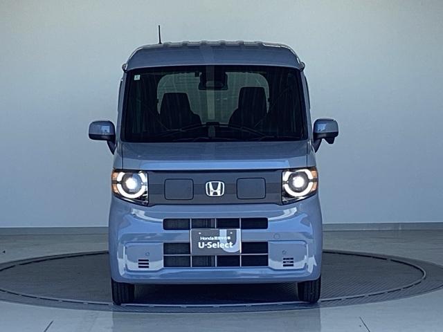 ｅ：ファン　試乗車／ＥＴＣ／純正ナビ／バックモニター／ホンダセンシング　ＬＥＤヘッド　サイドカーテンエアバック　地デジチューナー　電動格納ミラー　インテリキー　デモカーＵＰ　ＵＳＢ　エアコン　ＥＴＣ車載器　ＥＳＣ（画像4）