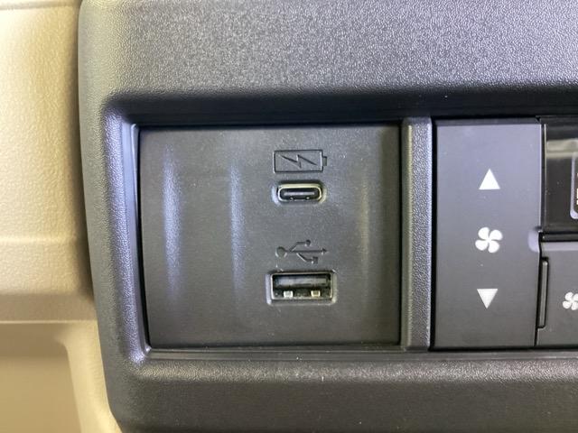 ｅ：ファン　試乗車／ＥＴＣ／純正ナビ／バックモニター／ホンダセンシング　ＬＥＤヘッド　サイドカーテンエアバック　地デジチューナー　電動格納ミラー　インテリキー　デモカーＵＰ　ＵＳＢ　エアコン　ＥＴＣ車載器　ＥＳＣ（画像25）