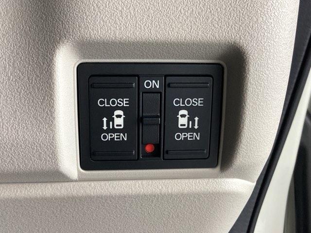 ベースグレード　ＥＴＣ／純正ナビ／バックモニター／ホンダセンシング　ｂｌｕｅｔｏｏｔｈ　左右電動スライドドア　レーダーブレーキ　ベンチシ－ト　レーダークルーズコントロール　セキュリティアラーム　キーレスエントリー（画像35）