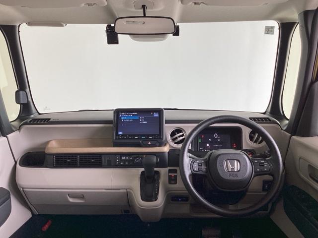 ベースグレード　試乗車／ＥＴＣ／純正ナビ／バックモニター／ホンダセンシング　ｂｌｕｅｔｏｏｔｈ　レーダーブレーキ　ベンチシ－ト　レーダークルーズコントロール　セキュリティアラーム　キーレスエントリー　フルセグテレビ（画像2）