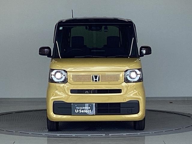 ファッションスタイル　試乗車／２トーンカラー／ファッションスタイル／ＥＴＣ／純正ナビ／バックモニター／ホンダセンシング　車線逸脱　追従走行　電格ミラー　ブレーキサポート　地デジ対応　ＢＴオーディオ　ワンオ－ナ－　Ｄレコ（画像4）