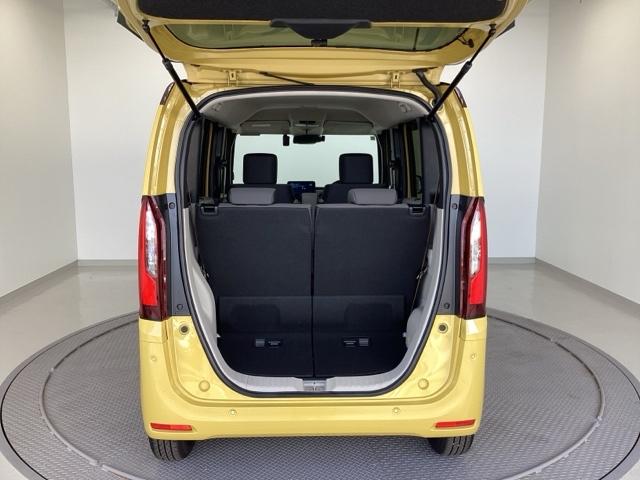 ファッションスタイル　試乗車／２トーンカラー／ファッションスタイル／ＥＴＣ／純正ナビ／バックモニター／ホンダセンシング　車線逸脱　追従走行　電格ミラー　ブレーキサポート　地デジ対応　ＢＴオーディオ　ワンオ－ナ－　Ｄレコ（画像7）