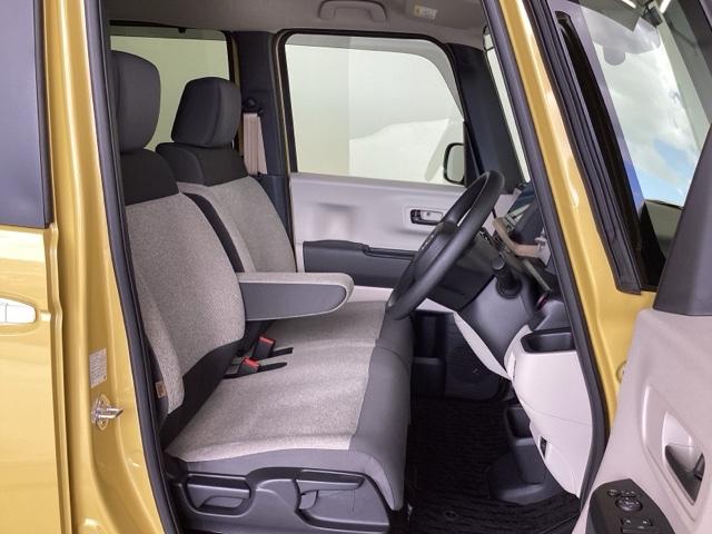 ファッションスタイル　試乗車／２トーンカラー／ファッションスタイル／ＥＴＣ／純正ナビ／バックモニター／ホンダセンシング　車線逸脱　追従走行　電格ミラー　ブレーキサポート　地デジ対応　ＢＴオーディオ　ワンオ－ナ－　Ｄレコ（画像10）
