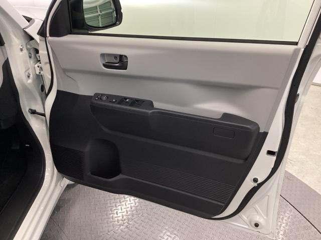 ｅ：Ｌ　試乗車　メモリーナビ　ＥＴＣ　ドラレコ　リアカメラ　アダプティブクルコン　コーナーセンサー　ＬＫＡＳ　ＢＴ　バックカメラ　フルセグＴＶ　ＬＥＤヘッドランプ　ドライブレコーダー　オートハイビーム　ＵＳＢ（画像32）