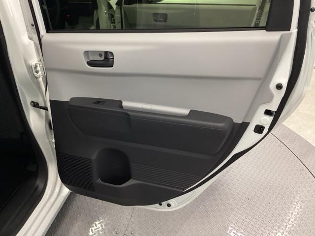 ｅ：Ｌ　試乗車　メモリーナビ　ＥＴＣ　ドラレコ　リアカメラ　アダプティブクルコン　コーナーセンサー　ＬＫＡＳ　ＢＴ　バックカメラ　フルセグＴＶ　ＬＥＤヘッドランプ　ドライブレコーダー　オートハイビーム　ＵＳＢ（画像33）