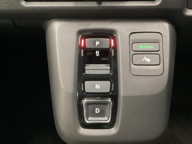 ｅ：Ｇ　試乗車　メモリーナビ　ＥＴＣ　ドラレコ　リアカメラ　Ｂｌｕｅｔｏｏｔｈ　アダプティブクルーズコントロール　バックカメラ　ＬＥＤヘッドライト　オートハイビーム　スマートキー　電動格納式ドアミラー　ＵＳＢ（画像13）
