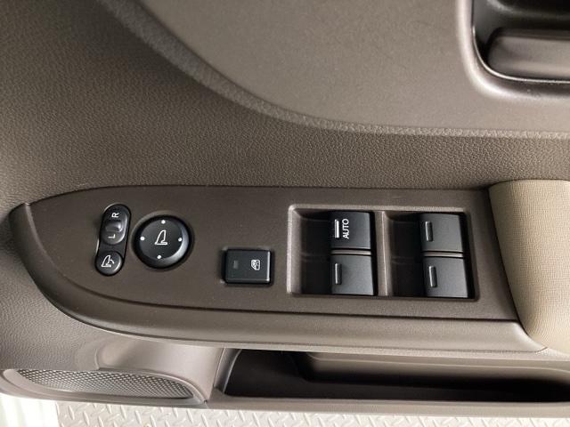 Ｇ　試乗車／ＥＴＣ／純正ナビ／ホンダセンシング　電格ミラー　セキュリティアラーム　ワンオ－ナ－　ＥＴＣ車載器　Ｂｌｕｅｔｏｏｔｈ　アダプティブクルーズコントロール　横滑り防止　レーンキープアシスト　ＵＳＢ（画像21）