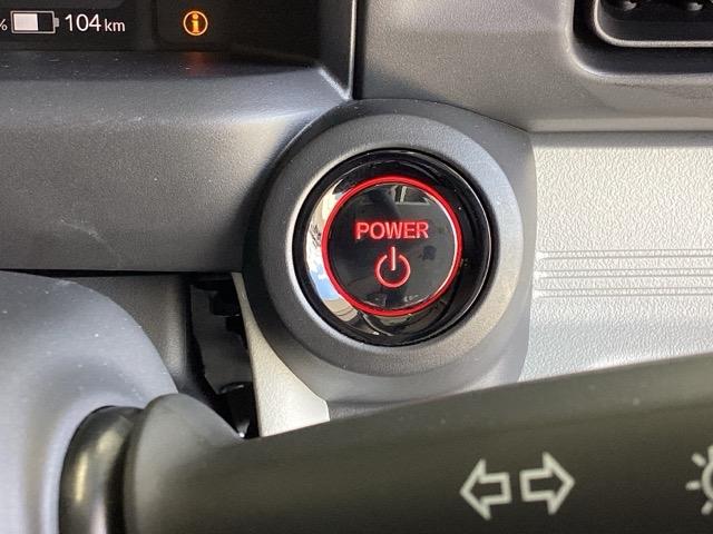 ｅ：Ｇ　試乗車／急速充電ポート／ＥＴＣ／ディスプレイオーディオ／バックモニター／ホンダセンシング　Ｂｌｕｅｔｏｏｔｈ　アダプティブクルーズコントロール　バックカメラ　ＬＥＤヘッドライト　パーキングセンサー（画像31）