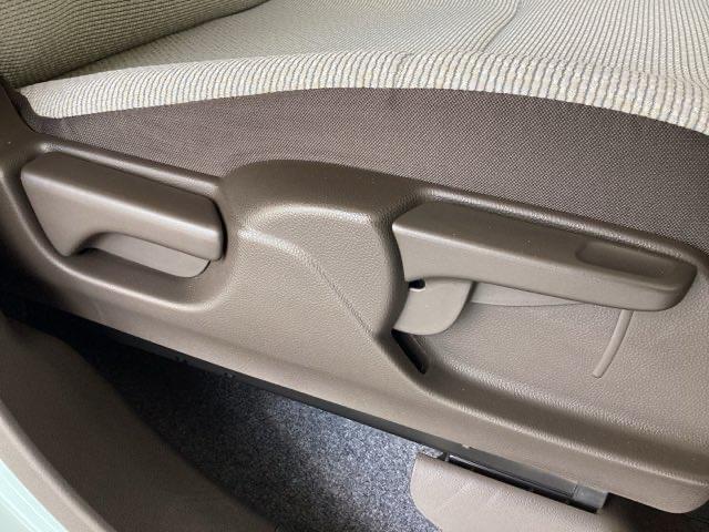 Ｌ　ＥＴＣ／純正ナビ／バックモニター／ホンダセンシング　ベンチシ－ト　車線維持支援システム　Ｗエアバッグ　衝突軽減装置　アダプティブクルコン　ＡＡＣ　整備記録簿　Ｂカメ　ＬＥＤヘッドライト　ＵＳＢポート（画像22）
