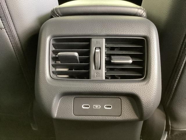ｅ：ＨＥＶＺ特別仕様車ブラックスタイル　ＢＯＳＥプレミアムサウンドシステム／試乗車／ＥＴＣ／純正ナビ／バックモニター／ホンダセンシング／全周囲カメラ　衝突軽減装置　電動テールゲート　前後障害物センサー　レーダークルーズコントロール　Ｐシート（画像22）