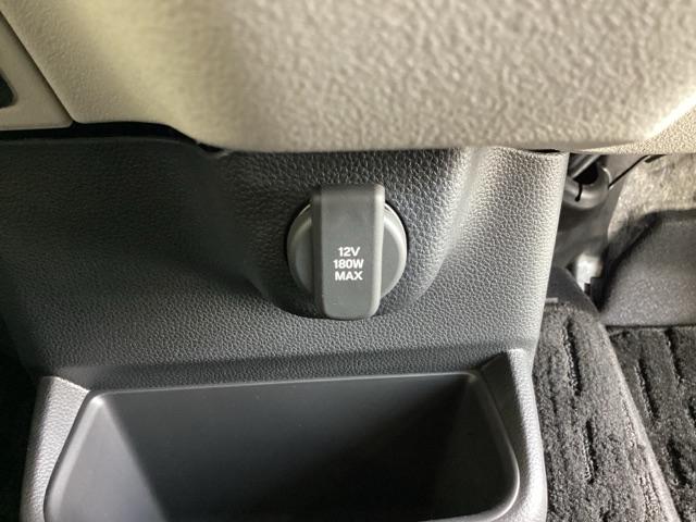 ベースグレード　試乗車／純正ナビゲーション／純正ドライブレコーダー　ｂｌｕｅｔｏｏｔｈ　レーダーブレーキ　ベンチシ－ト　レーダークルーズコントロール　セキュリティアラーム　キーレスエントリー　フルセグテレビ　ナビＴＶ（画像29）