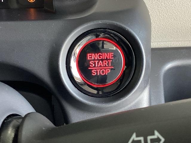 ベースグレード　試乗車／純正ナビゲーション／純正ドライブレコーダー　ｂｌｕｅｔｏｏｔｈ　レーダーブレーキ　ベンチシ－ト　レーダークルーズコントロール　セキュリティアラーム　キーレスエントリー　フルセグテレビ　ナビＴＶ（画像32）