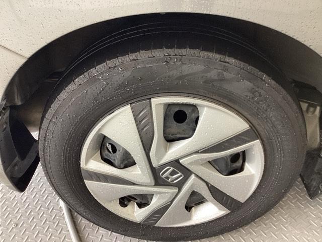 ハイブリッド・Ｇホンダセンシング　ＥＴＣ／純正ナビ／バックモニター／ホンダセンシング　両側パワ－スライドドア　パワーウインド　運転席エアバッグ　Ｂｌｕｅｔｏｏｔｈオーディオ　車線逸脱　地デジチューナー　ＬＥＤヘットライト　ＤＶＤ再生（画像42）