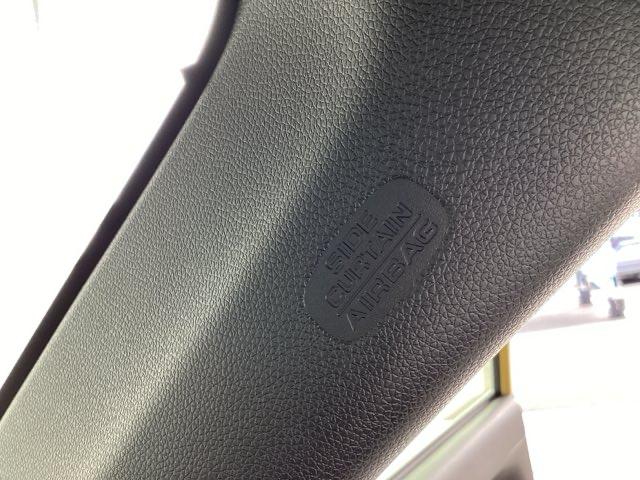 ＲＳ　６ＭＴ／ＥＴＣ／純正ナビ／バックモニター／ホンダセンシング　地デジフルセグ　助手席エアバッグ　電動格納式ドアミラー　ナビ＆ＴＶ　ＵＳＢポート　ＢＴオーディオ　ＶＳＡ　スマキー　キーフリー　シートＨ（画像23）