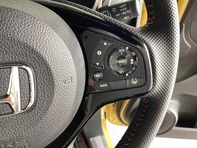 ＲＳ　６ＭＴ／ＥＴＣ／純正ナビ／バックモニター／ホンダセンシング　地デジフルセグ　助手席エアバッグ　電動格納式ドアミラー　ナビ＆ＴＶ　ＵＳＢポート　ＢＴオーディオ　ＶＳＡ　スマキー　キーフリー　シートＨ（画像26）