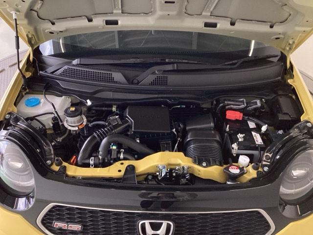 ＲＳ　６ＭＴ／ＥＴＣ／純正ナビ／バックモニター／ホンダセンシング　地デジフルセグ　助手席エアバッグ　電動格納式ドアミラー　ナビ＆ＴＶ　ＵＳＢポート　ＢＴオーディオ　ＶＳＡ　スマキー　キーフリー　シートＨ（画像35）