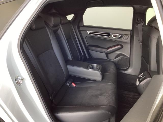 ＲＳ　試乗車／６ＭＴ／ＥＴＣ／純正ナビ／バックモニター／ホンダセンシング／ＢＯＳＥプレミアムサウンド／レブマッチシステム　横滑り防止　オートエアコン　ＡＢＳ　ＢＴ接続　電動シ－ト　ドラレコ　レーンキープ（画像9）