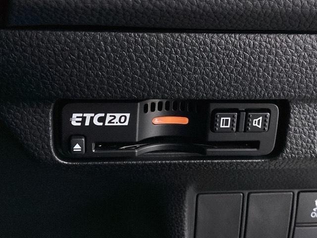 ＲＳ　試乗車／６ＭＴ／ＥＴＣ／純正ナビ／バックモニター／ホンダセンシング／ＢＯＳＥプレミアムサウンド／レブマッチシステム　横滑り防止　オートエアコン　ＡＢＳ　ＢＴ接続　電動シ－ト　ドラレコ　レーンキープ（画像15）