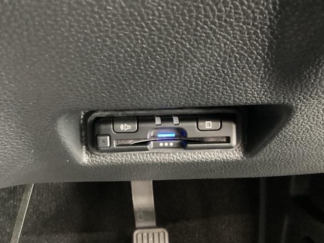 Ｚ＋ブラックスタイル　試乗車／ＥＴＣ／純正ナビ／バックモニター／ホンダセンシング　サイドカーテンエアバック　イモビライザー　フルオートエアコン　フルセグ　レーダークルコン　Ｐセンサー　リアカメラ　電動格納ドアミラー　ＵＳＢ（画像15）