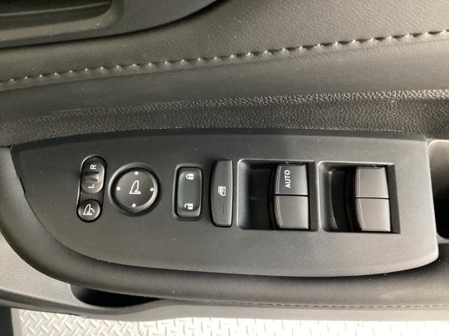 Ｚ＋ブラックスタイル　試乗車／ＥＴＣ／純正ナビ／バックモニター／ホンダセンシング　サイドカーテンエアバック　イモビライザー　フルオートエアコン　フルセグ　レーダークルコン　Ｐセンサー　リアカメラ　電動格納ドアミラー　ＵＳＢ（画像20）