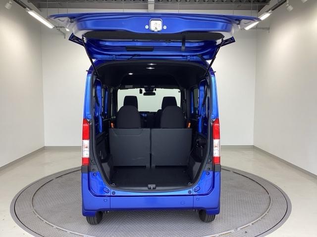 ファン　純正ディスプレイオーディオ／純正ドライブレコーダー／純正ＥＴＣ車載器　ＥＴＣ付き　Ｂカメラ　ブルートゥース　バックソナー　ＬＥＤライト　電格ミラー　盗難防止装置　パワーウィンドウ　ＥＳＣ　ドラレコ（画像7）