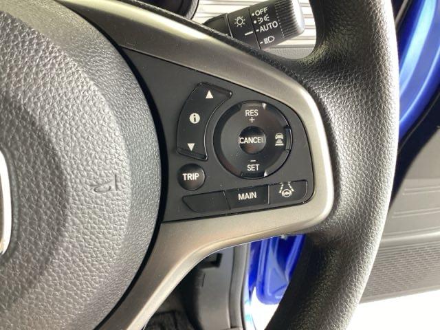 ファン　純正ディスプレイオーディオ／純正ドライブレコーダー／純正ＥＴＣ車載器　ＥＴＣ付き　Ｂカメラ　ブルートゥース　バックソナー　ＬＥＤライト　電格ミラー　盗難防止装置　パワーウィンドウ　ＥＳＣ　ドラレコ（画像28）