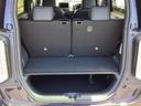 テールゲートを開けるとラゲッジルームがあるので荷物を収納できます。