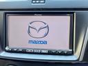 マツダ純正メモリーナビが付いています