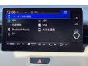 ｅ：ＨＥＶＰＬａＹ　ＥＴＣ／純正ナビ／バックモニター／ホンダセンシング　衝突被害軽減ブレーキ　カーテンエアバッグ　盗難防止装置　アイドルストップ　ＡＢＳ　フルオートエアコン　リアカメラ　シートヒータ　エアバッグ　ドラレコ（11枚目）