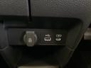 アクセサリーソケット（電源ソケット）とＵＳＢジャックです。