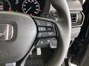 ホンダセンシングの操作部は、ステアリングの右側に配置されています