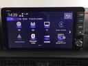 ＨｏｎｄａＣＯＮＮＥＣＴ対応の便利なナビディスプレー。お持ちのスマートフォンと連携して、ナビやＢｌｕｅｔｏｏｔｈでの音楽再生が可能です。デザインはもちろん、操作性も良好です。