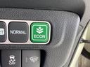 燃費を良くするＥＣＯＮスイッチです。