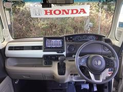 �ե���ȥ��饹���礭�����磻�ɤʻ볦�Ǳ�ž�⤷�䤹���ʤ�褦�ˡ��߷פ���Ƥ��ޤ��� 3