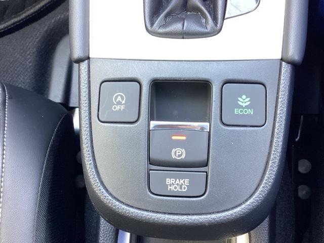 フィット ホーム　純正メモリーナビＬＥＤライト　助手席エアバッグ　ワンオーナー車　踏み間違い防止　ＥＴＣ車載器　地デジ　ＤＶＤ　Ｂカメラ　サイドエアバック　禁煙車　スマートキー　パワーウインドウ　盗難防止装置　クルコン（31枚目）