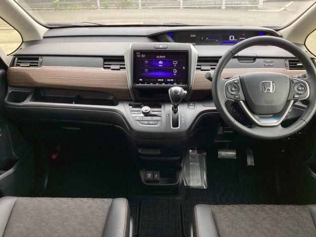 フリード＋ クロスター　純正メモリーナビＬＥＤライト　キーレス　横滑り防止　禁煙車　両側電動ドア　フルセグＴＶ　ＵＳＢ　Ｒカメ　カーテンエアバック　ドラレコ　オートクルーズコントロール　アイドリングストップ　イモビライザー（2枚目）