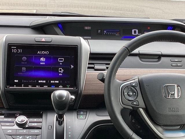 フリード＋ クロスター　純正メモリーナビＬＥＤライト　キーレス　横滑り防止　禁煙車　両側電動ドア　フルセグＴＶ　ＵＳＢ　Ｒカメ　カーテンエアバック　ドラレコ　オートクルーズコントロール　アイドリングストップ　イモビライザー（3枚目）