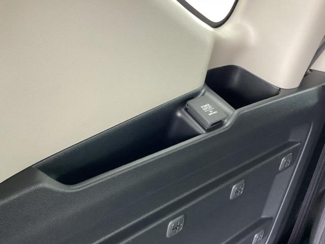 フリード＋ クロスター　純正メモリーナビＬＥＤライト　キーレス　横滑り防止　禁煙車　両側電動ドア　フルセグＴＶ　ＵＳＢ　Ｒカメ　カーテンエアバック　ドラレコ　オートクルーズコントロール　アイドリングストップ　イモビライザー（23枚目）