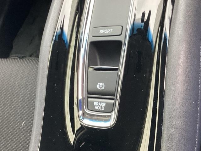 ヴェゼル ハイブリッドＸ・ホンダセンシング　純正メモリーナビＬＥＤライト　横滑り　Ａクルーズ　Ｒカメラ　スマキー　オートエアコン　ＬＥＤヘッドランプ　ＥＴＣ車載器　カーテンエアバッグ　ＡＢＳ付　ＵＳＢ接続　Ｗエアバッグ　アイドリングストップ（31枚目）