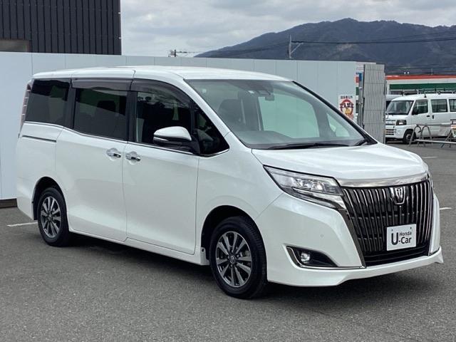 エスクァイア Ｇｉプレミアムパッケージブラックテーラード　ＫＥＮＷＯＯＤ製ナビ　フルセグ視聴　盗難防止システム　衝突軽減システム　ＬＥＤランプ　キーフリー　スマキー　３列　ＤＶＤ再生　アイドリングストップ　オートエアコン　ＥＴＣ　横滑り防止機能　エアバッグ（7枚目）