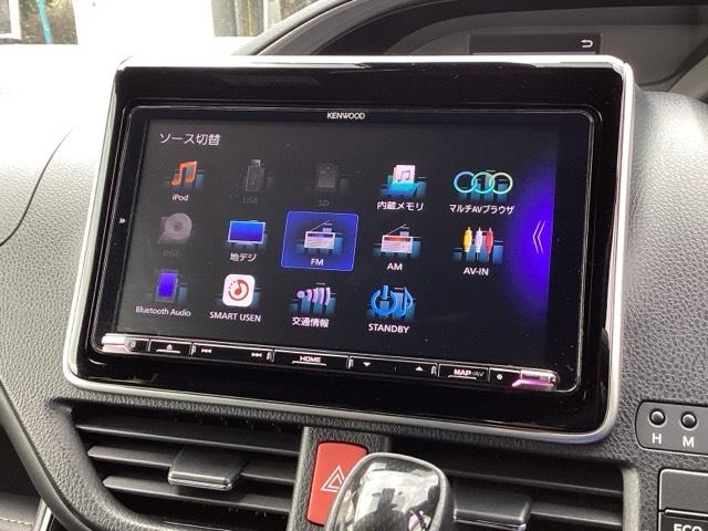 エスクァイア Ｇｉプレミアムパッケージブラックテーラード　ＫＥＮＷＯＯＤ製ナビ　フルセグ視聴　盗難防止システム　衝突軽減システム　ＬＥＤランプ　キーフリー　スマキー　３列　ＤＶＤ再生　アイドリングストップ　オートエアコン　ＥＴＣ　横滑り防止機能　エアバッグ（10枚目）