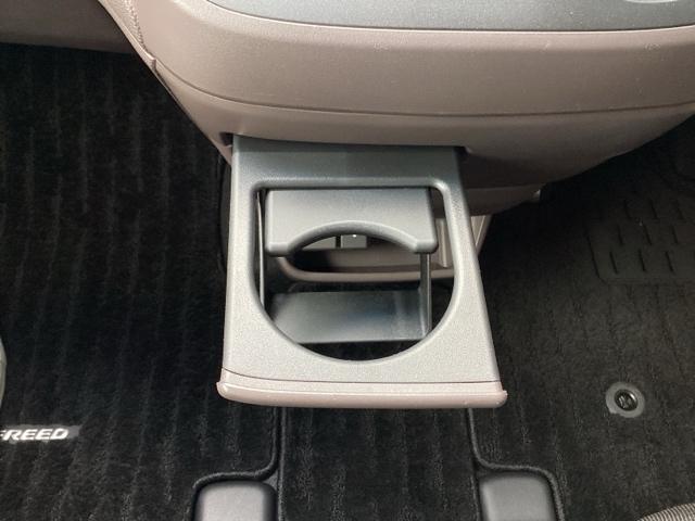 フリード Ｇ・ホンダセンシング　ナビ装着用スペシャルパッケージ＋ＥＴＣ車載器（ナビ連動）　両電動スライドドア　エコアイドル　Ｂモニター　横滑り防止機能　Ｄレコ　セキュリティ　スマ－トキ－　ナビ＆ＴＶ　キーレス　クルーズＣ　ＵＳＢ（45枚目）
