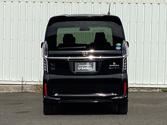Ｎ－ＢＯＸカスタム Ｇ・Ｌホンダセンシング　プラズマクラスター技術搭載フルオート・エアコンディショナー　地デジＴＶ　整備記録簿　助手席エアバッグ　キーレス　アイドリングＳＴ　セキュリティーアラーム　スマ－トキ－　コーナーセンサ　リアカメラ（8枚目）
