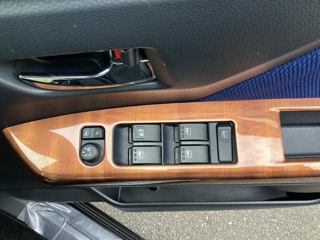 タンク カスタムＧ－Ｔ　スマキ－　地上デジタル　ターボ車　Ｃソナー　両側電動ドア　ＬＥＤヘッドライト　クルコン　リアカメラ　横滑り防止装置　ＥＴＣ　キーレス　ドライブレコーダー　ＴＶナビ　オートエアコン（31枚目）