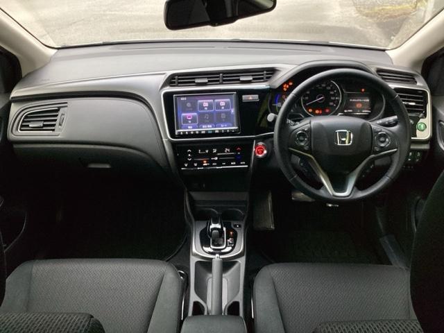 グレイス ハイブリッドＬＸ・ホンダセンシング　ナビ装着用スペシャルパッケージ＋ＥＴＣ車載器（ナビゲーション連動）ＬＥＤヘッドライト（インラインタイプ）（ハイ／ロービーム、オートレベリング機構付）　ＬＥＤライト　リアカメラ　ＵＳＢ　横滑り防止（2枚目）