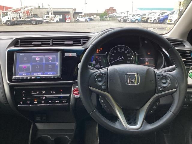 グレイス ハイブリッドＬＸ・ホンダセンシング　ナビ装着用スペシャルパッケージ＋ＥＴＣ車載器（ナビゲーション連動）ＬＥＤヘッドライト（インラインタイプ）（ハイ／ロービーム、オートレベリング機構付）　ＬＥＤライト　リアカメラ　ＵＳＢ　横滑り防止（3枚目）
