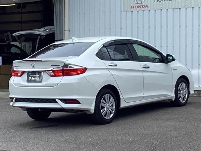 グレイス ハイブリッドＬＸ・ホンダセンシング　ナビ装着用スペシャルパッケージ＋ＥＴＣ車載器（ナビゲーション連動）ＬＥＤヘッドライト（インラインタイプ）（ハイ／ロービーム、オートレベリング機構付）　ＬＥＤライト　リアカメラ　ＵＳＢ　横滑り防止（8枚目）