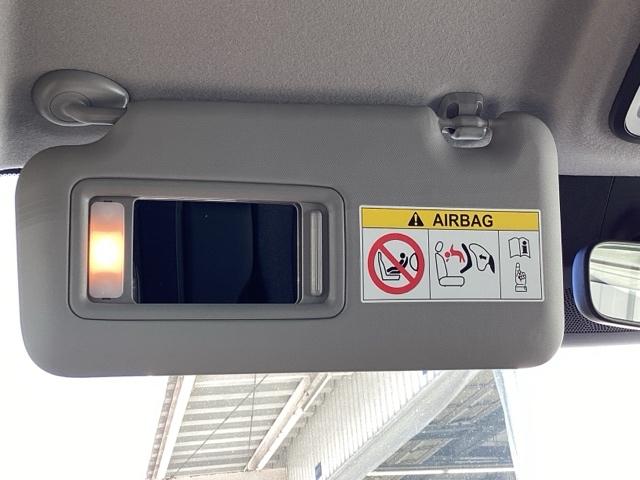 フィット ｅ：ＨＥＶホーム　ＬＥＤヘッドライト　クリソナ　助手席エアバッグ　運転席エアバッグ　１オナ　アイドリングストップ　ＬＥＤライト　ＵＳＢ接続　バックカメラ　ＡＢＳ　サイドエアバッグ　オートクルーズコントロール　キーレス（43枚目）
