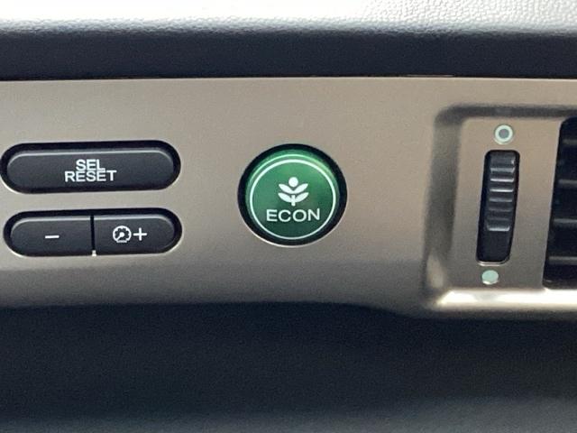 フリードスパイクハイブリッド ジャストセレクション ETC/純正ナビ/バックモニター Sキー キーフリー セキュリティーアラーム 横滑り防止機能 DVD視聴 後カメラ ワンセグTV ナビTV エアコン 両側スライド片側電動 パワーステアリング ABS(33枚目)
